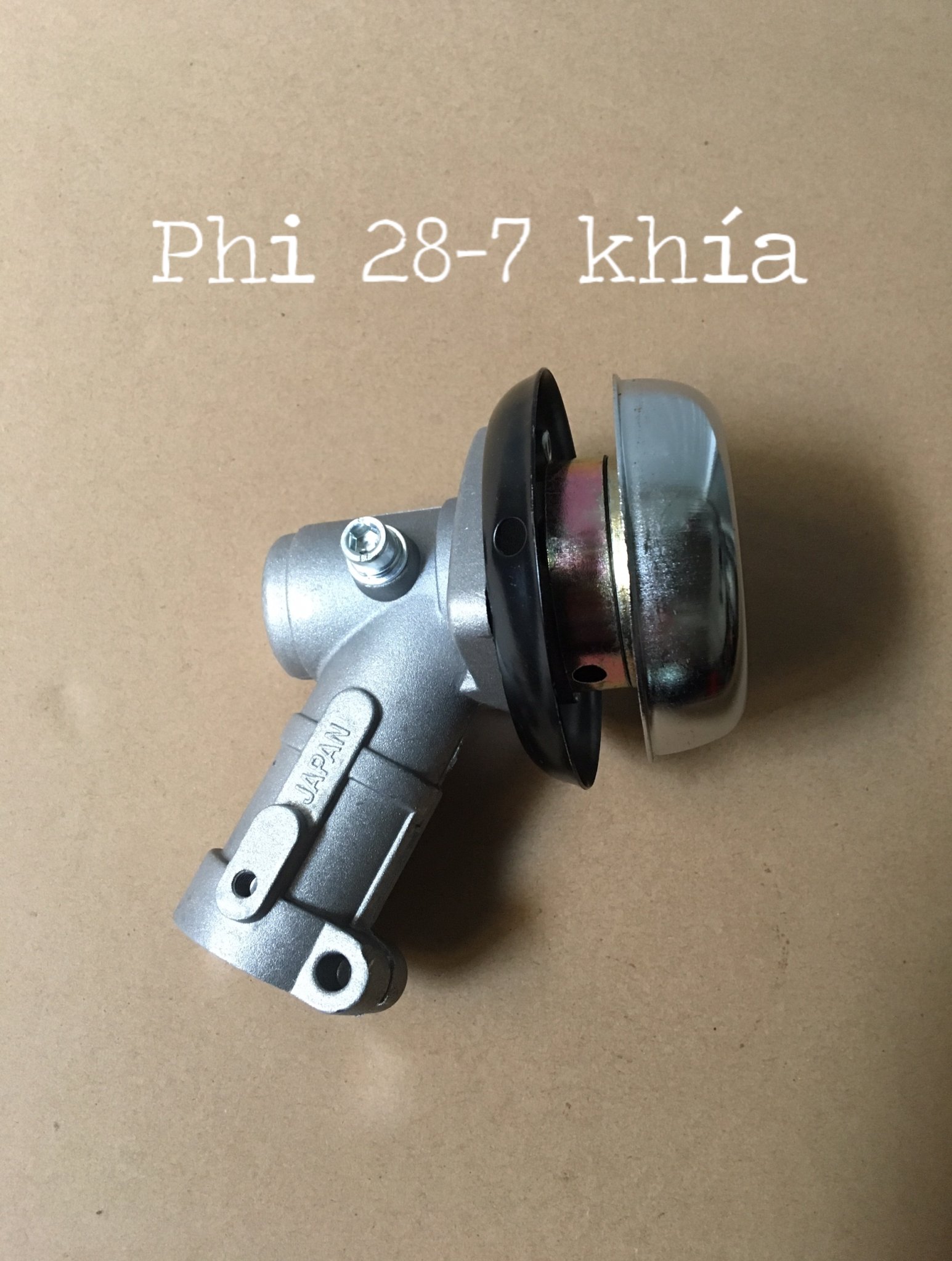 Đầu bò máy cắt cỏ ( phi 28-26-24 ti 7 khía 9 khía