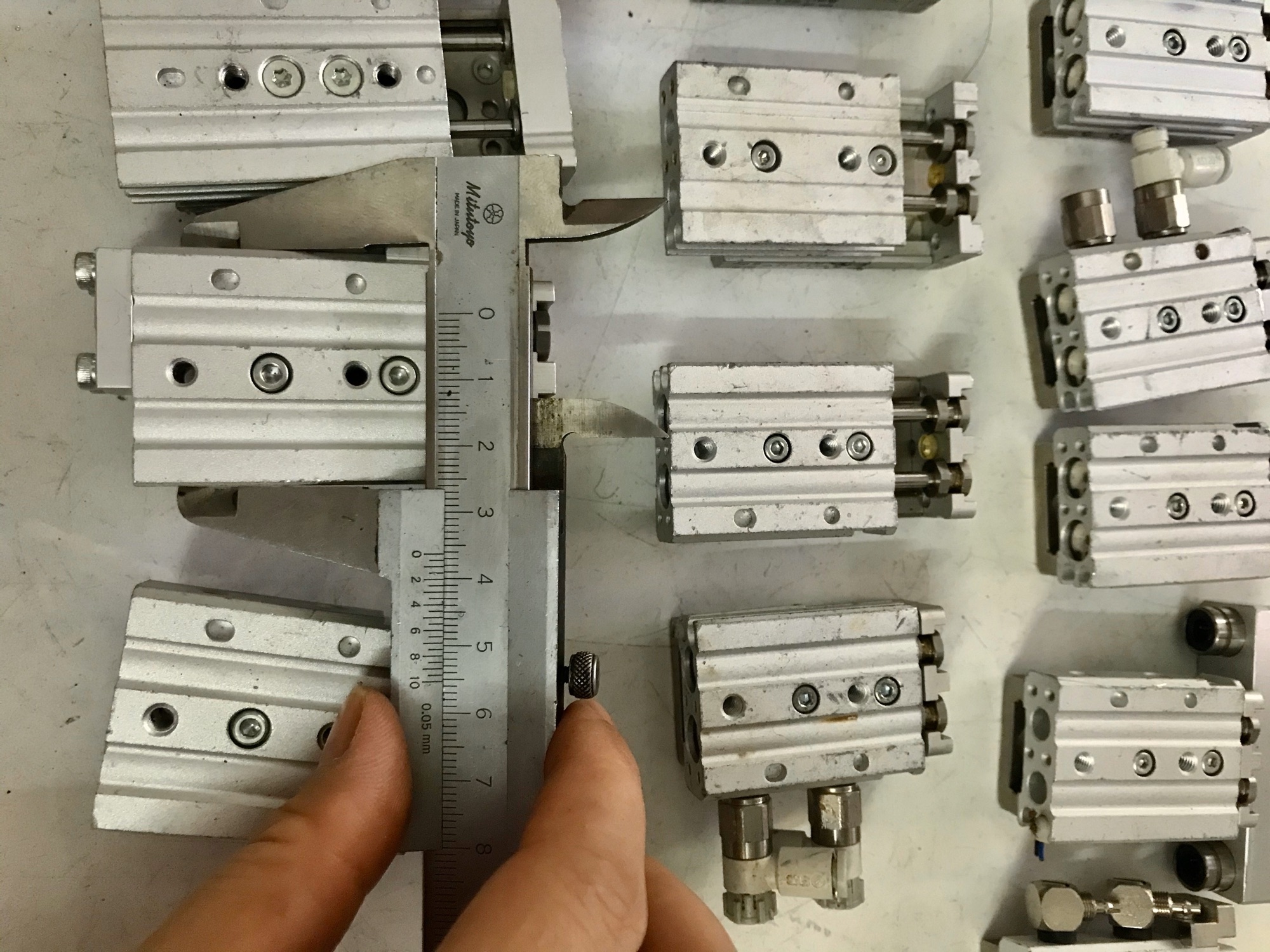 [HCM]Xylanh chế máy hàn Cell pin