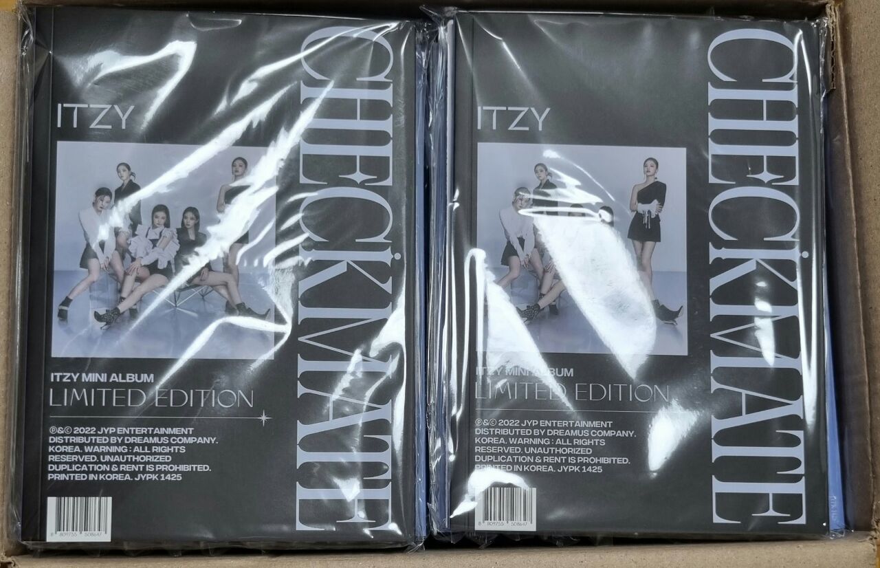 ALBUM ITZY CHECKMATE - có sẵn Cửa Hàng KPOP