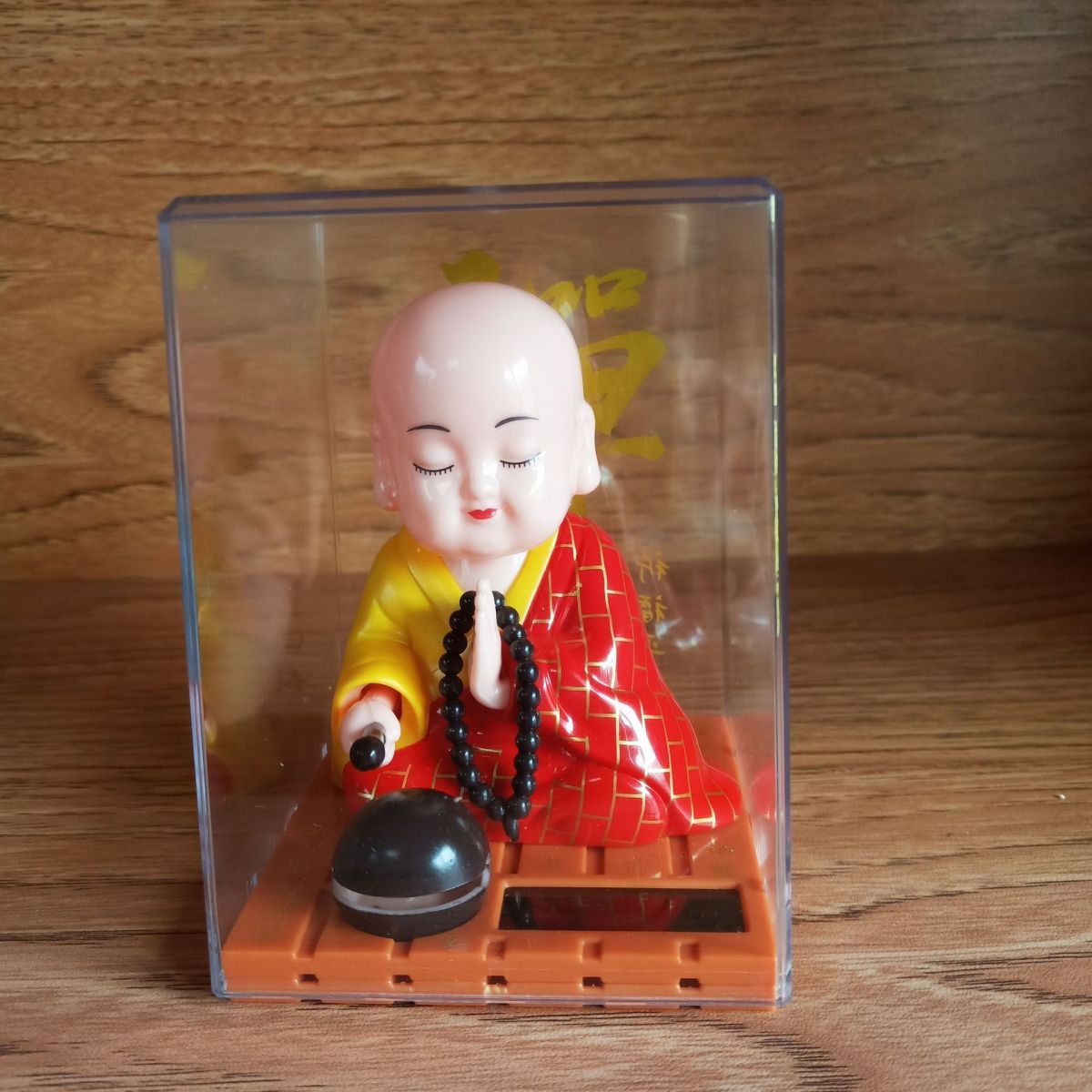Tượng Thầy Chùa Gõ Mỏ Tụng Kinh May Mắn