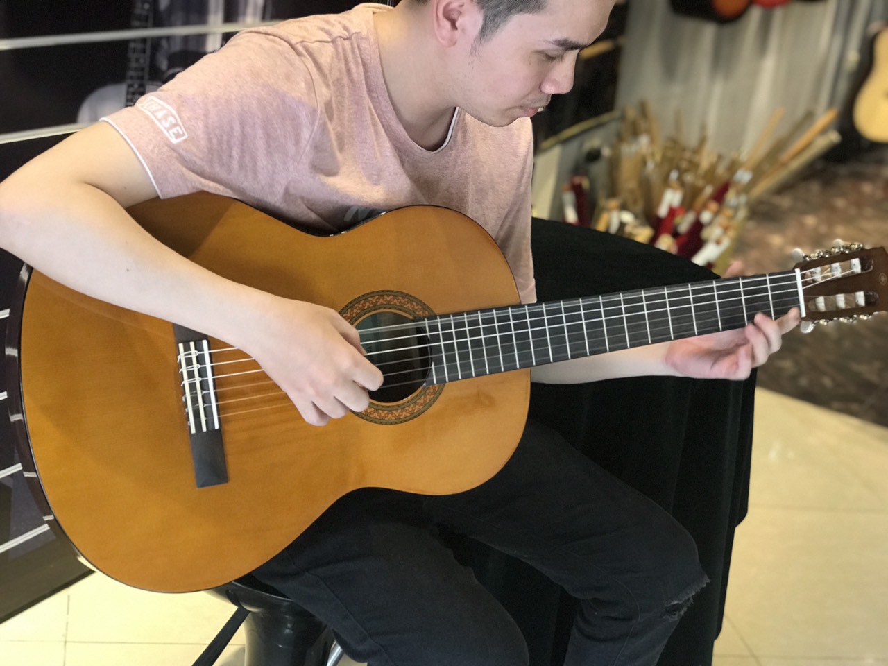 Đàn guitar classic Yamaha C40 (Gỗ)