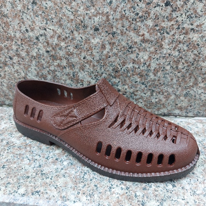 Men's Plastic Rain Shoes Are Breathable