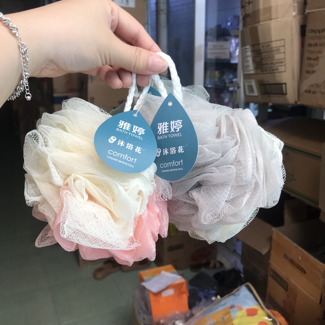 [Hoàn Tiền 15%] Bông tắm Cao cấp Loại lớn Mềm mịn ( màu ngẫu nhiên)