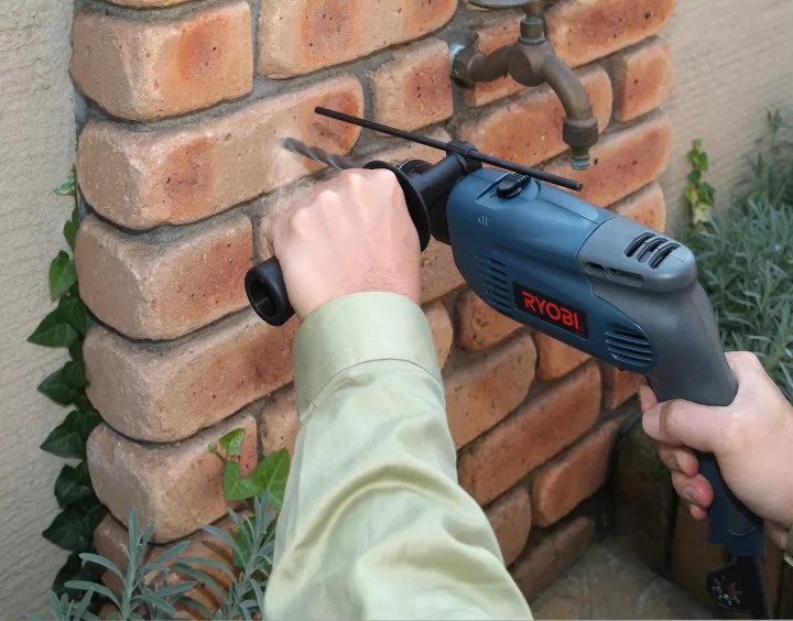 Máy Khoan Cầm Tay 710W (Dùng Điện) Ryobi Pd- 196Vr