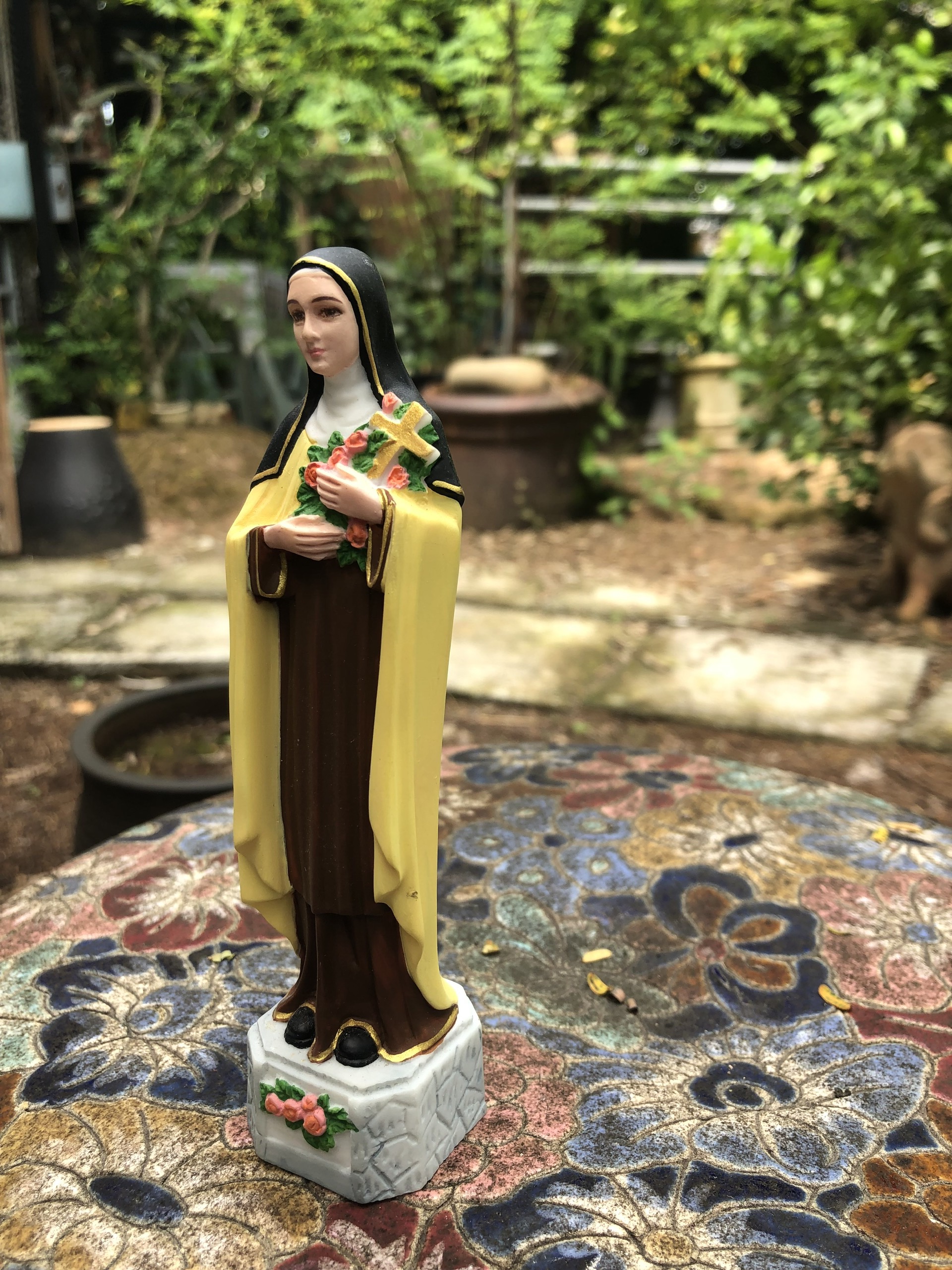 Tượng Thánh Teresa 15cm - chất liệu composite
