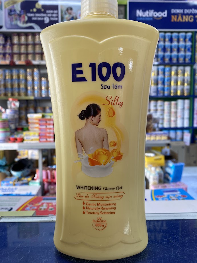 Sữa tắm trắng da E100 chai 800ml Goat's milk, Rose, Silky