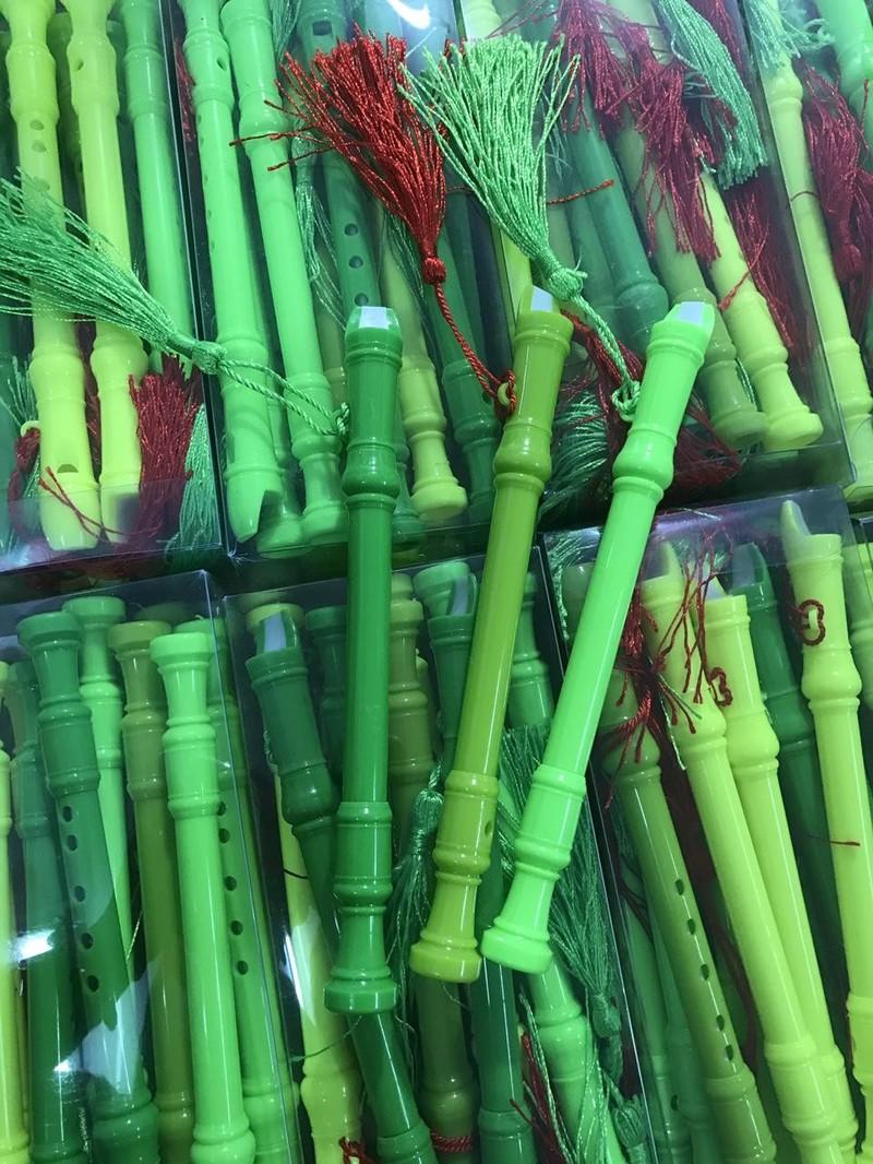 Bút bi HÌNH CÂY SÁO VÀ thổi sáo ĐƯỢC
