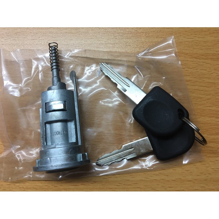 Ổ khóa điện matiz 2/ ổ khóa đề matiz 2. xịn gm