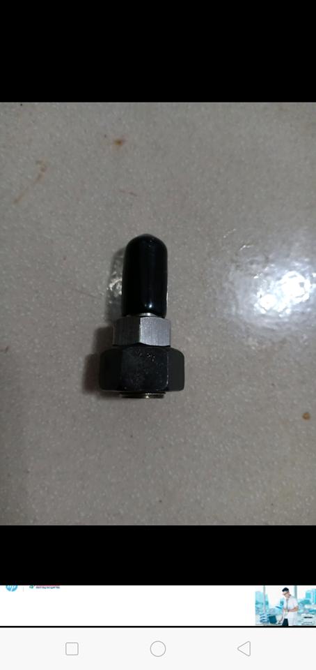 Nạp 1 chiều chân 10mm có ốc vặn