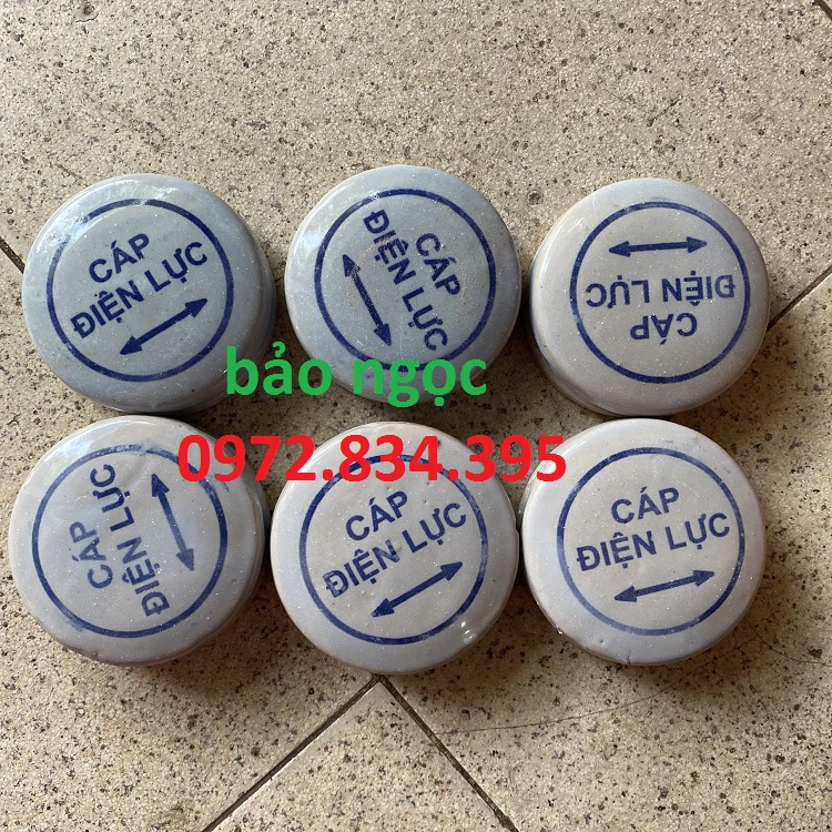 mốc sứ báo cáp