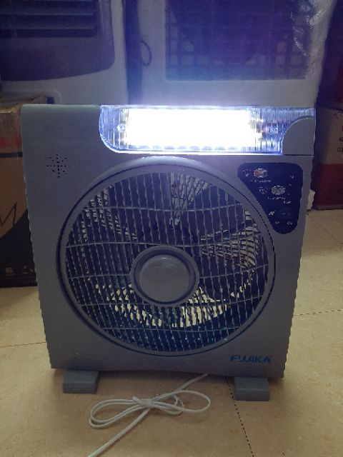 Quạt tích điện fujika