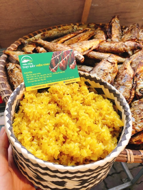 Hoa bó phón (nhuộm cơm vàng)