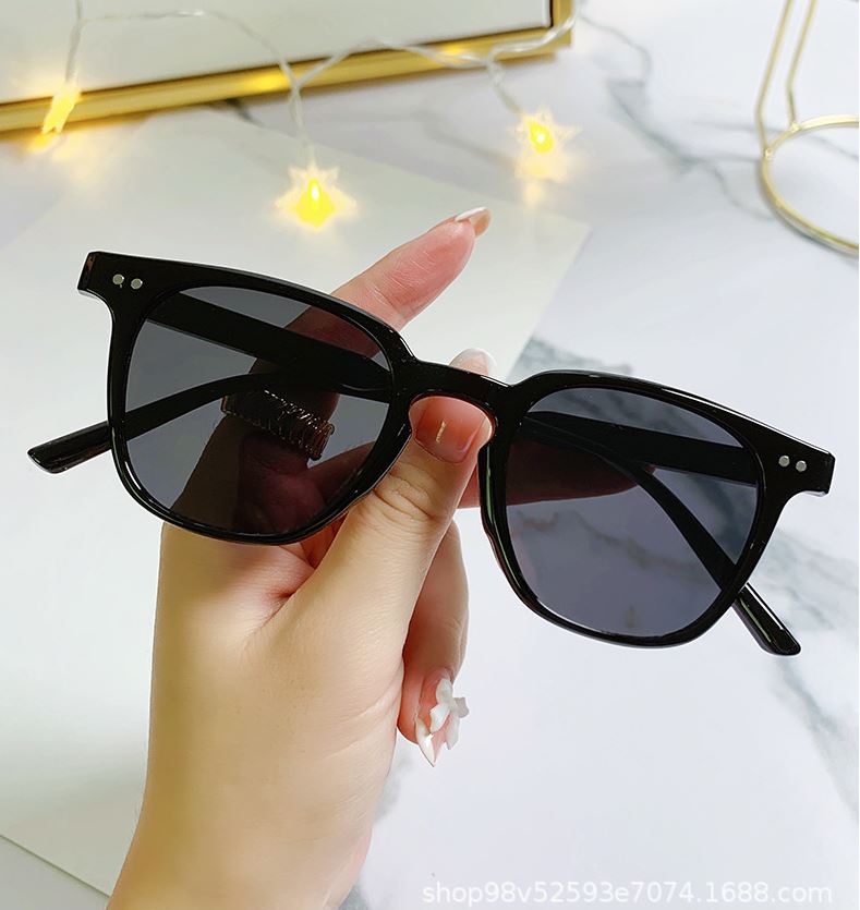Mắt kính dáng vuông phong cách Hàn Quốc D52