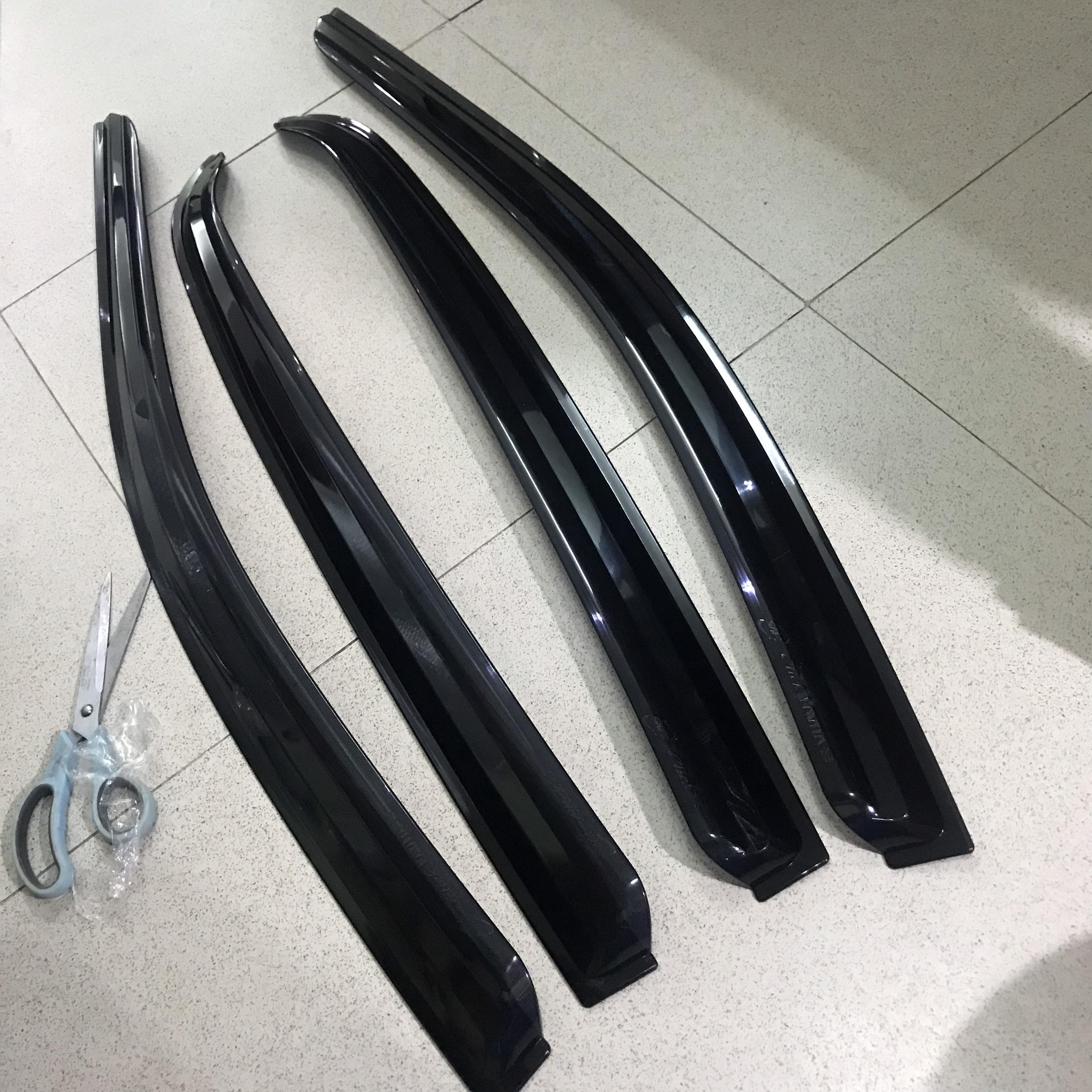Bộ vè mưa đen xe HUyndai Getz