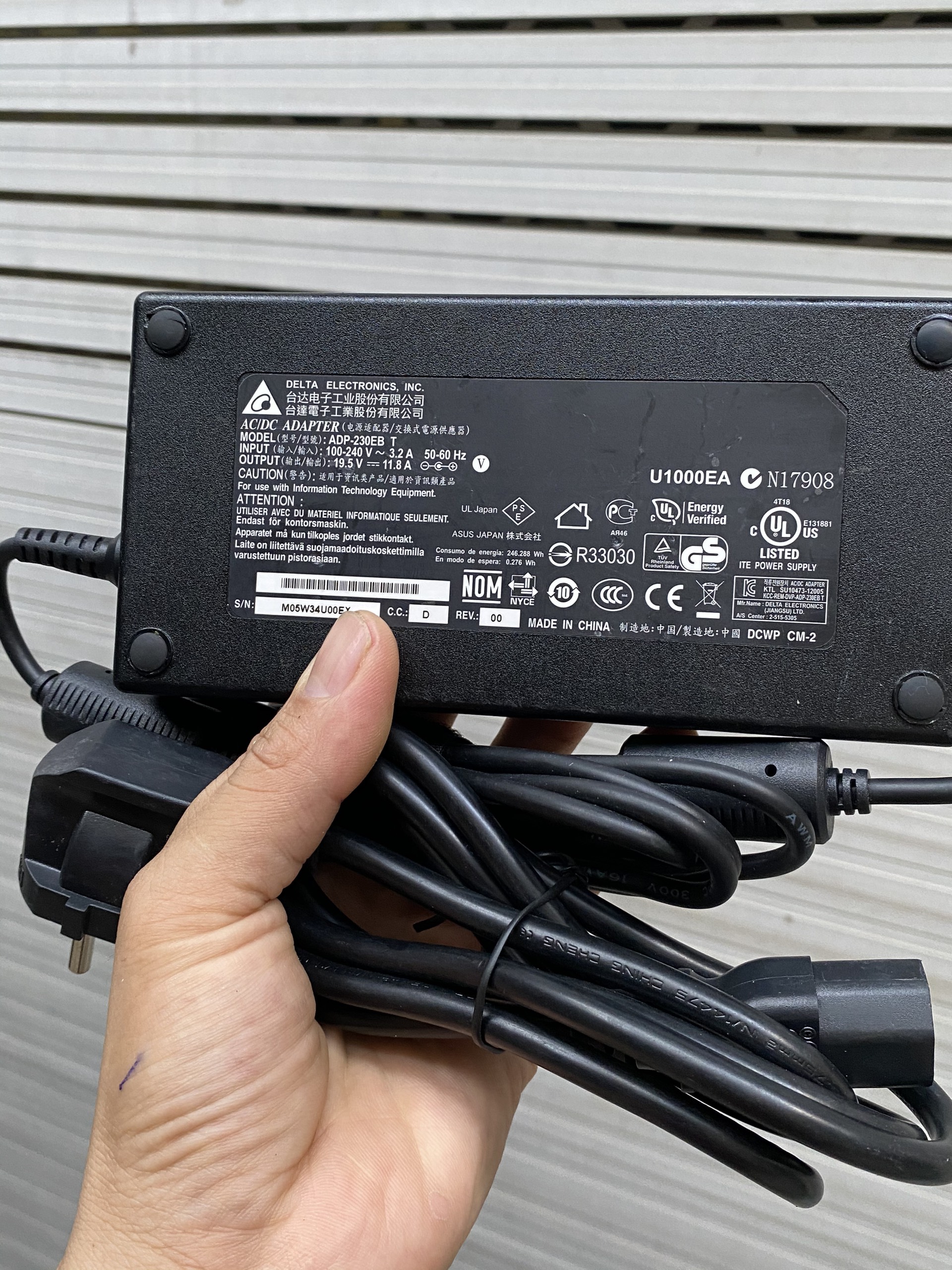 Sạc laptop DELTA MODEL ADP-230EB T 19.5V-11.8A