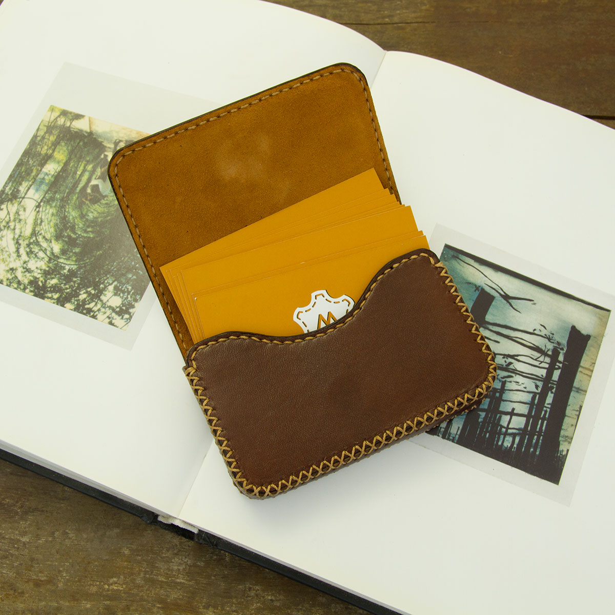 Bao hộp da thật chuyên đựng card visit và thẻ ATM - Màu Nâu - Da thật 100% - Handmade thủ công