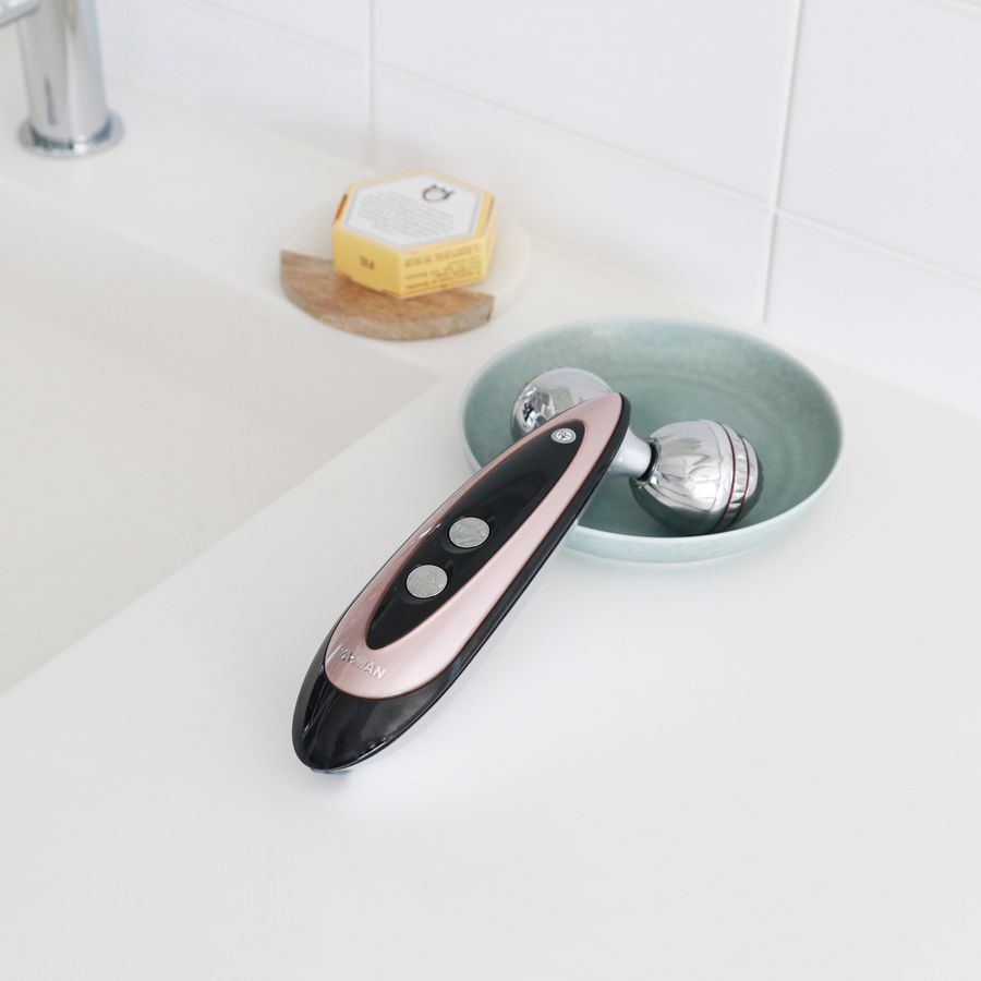 Máy Massage Mặt Và Toàn Thân YA-MAN Tornado RF Roller HRF-15P