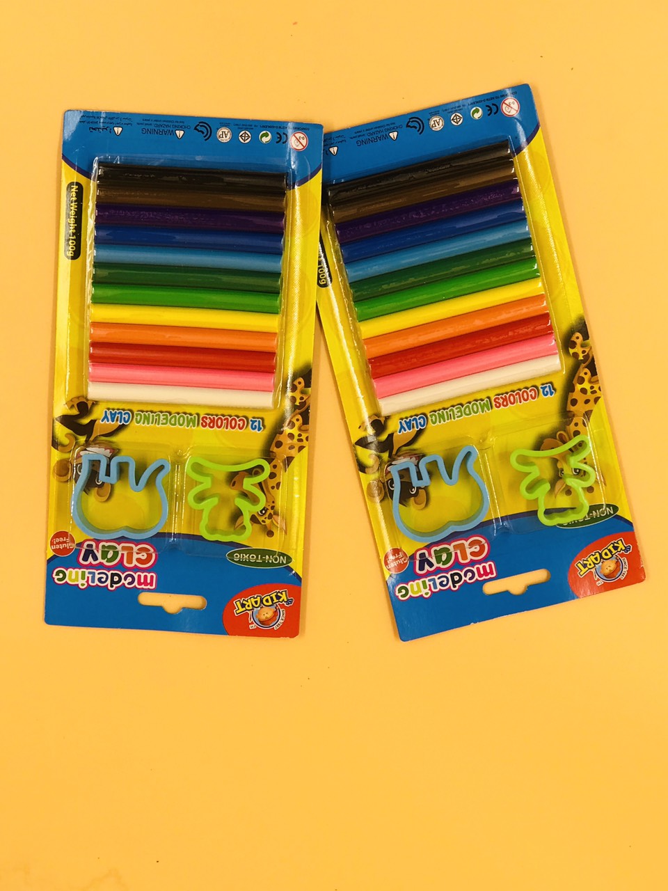 Đất nặn 12 màu KIDART