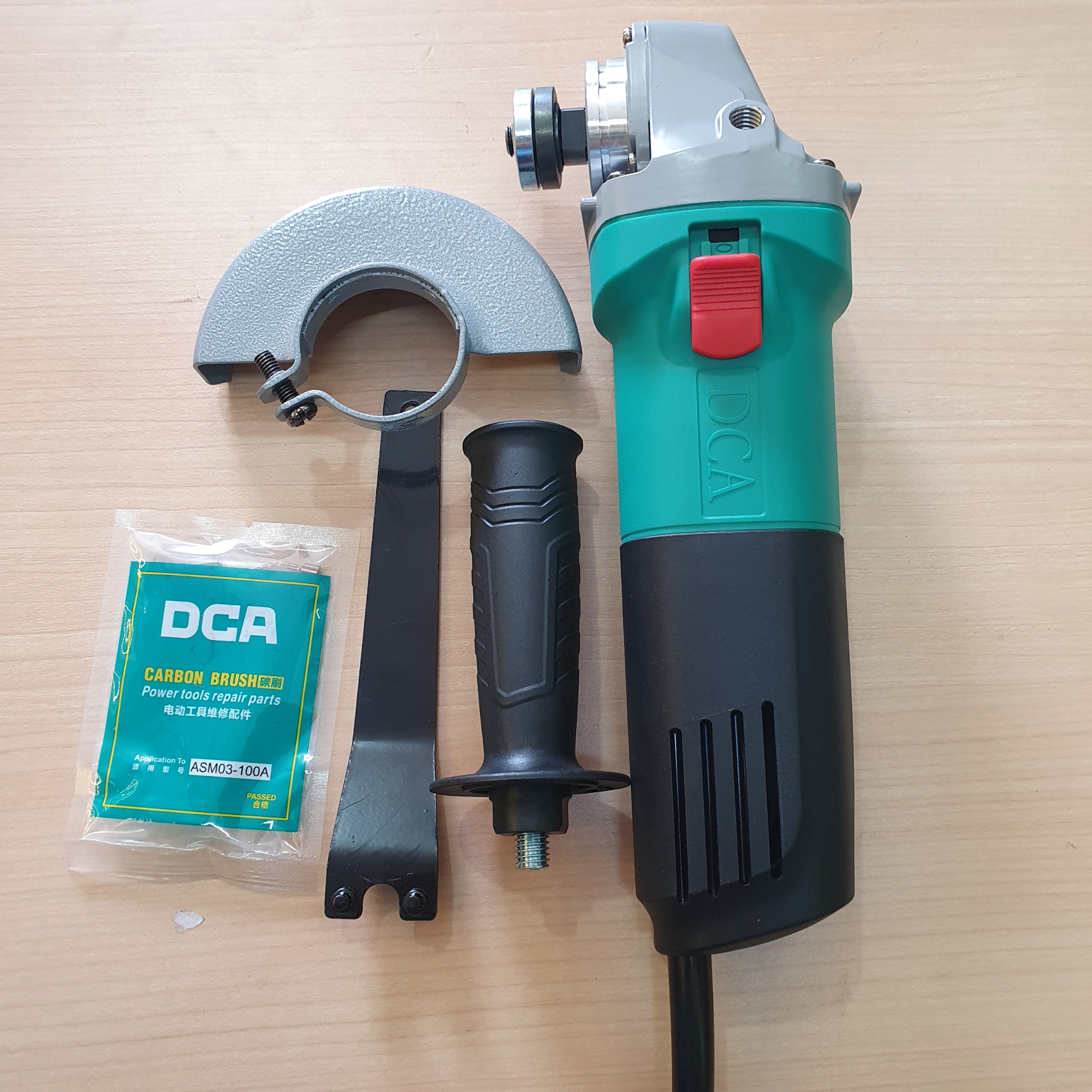 Máy mài góc 710W DCA ASM03-100A (CHÍNH HÃNG)