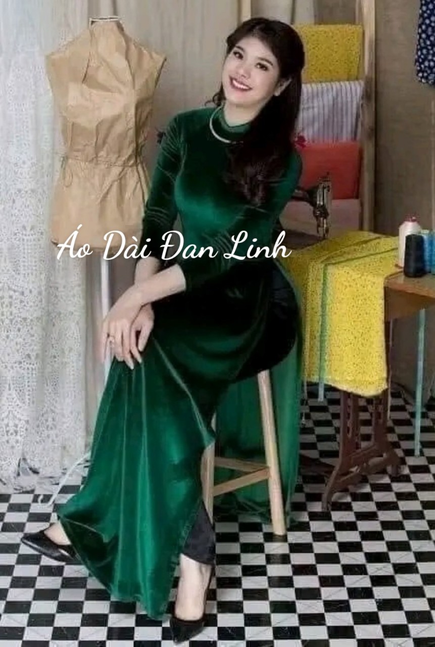 Áo dài nhung đỏ và xanh rêu sang trọng, quý phái - Áo Dài Đan Linh