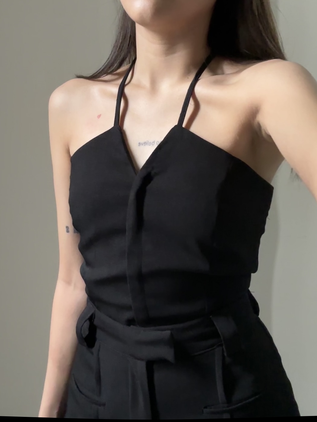 Áo croptop yếm cột dây - 𝐈𝐫𝐢𝐬 𝐓𝐨𝐩