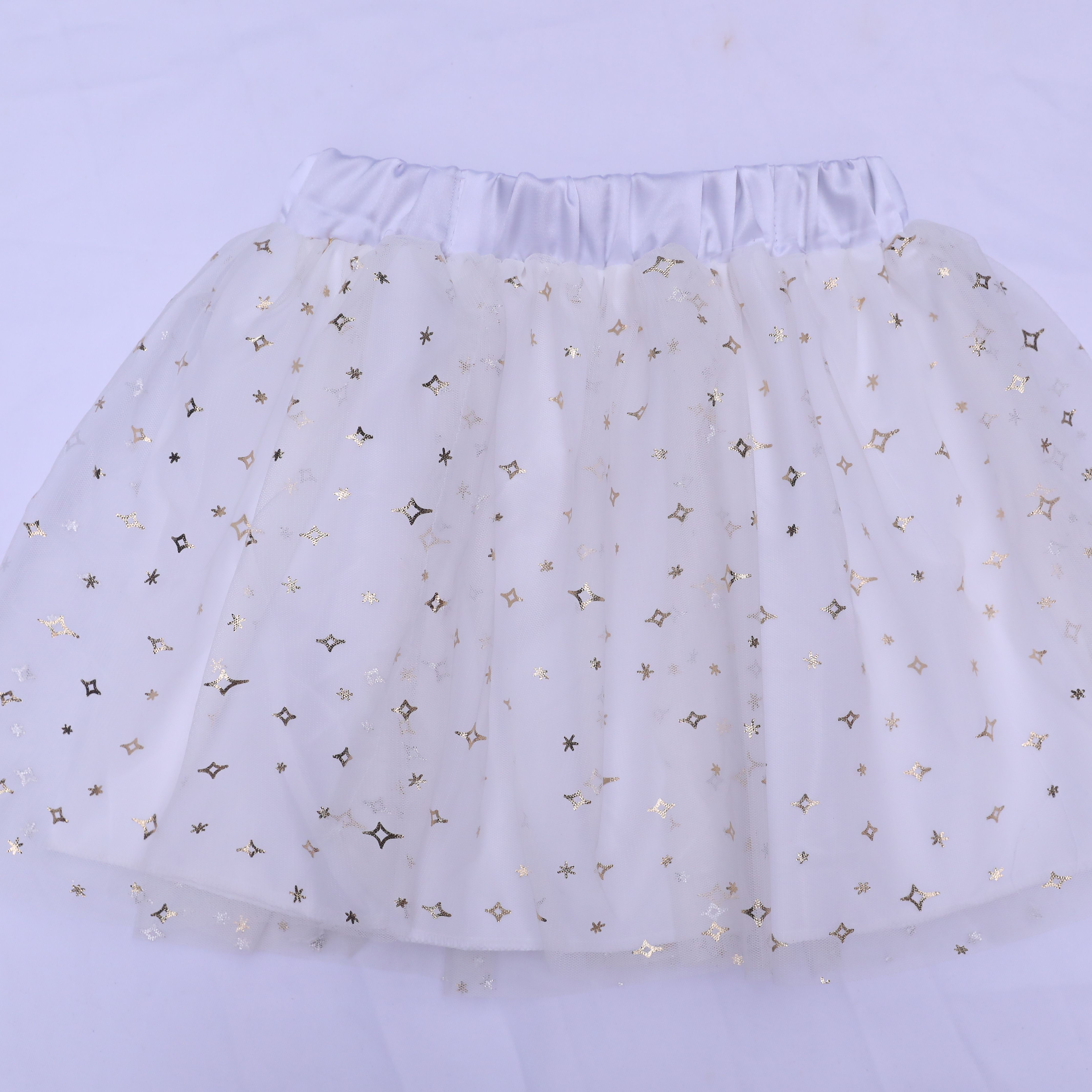VÁY LƯỚI TRẮNG BÉ GÁI 25-30KG