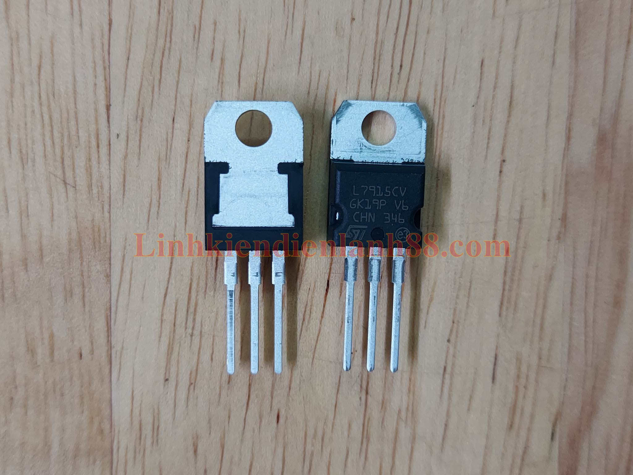 (5 con) IC ổn Áp L7915CV 7915 mới chính Hãng ST 100%