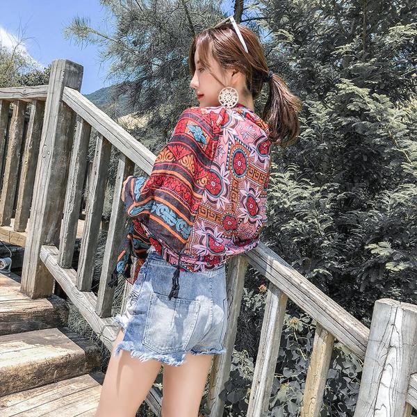 Khăn Choàng Thổ Cẩm Đi Biển