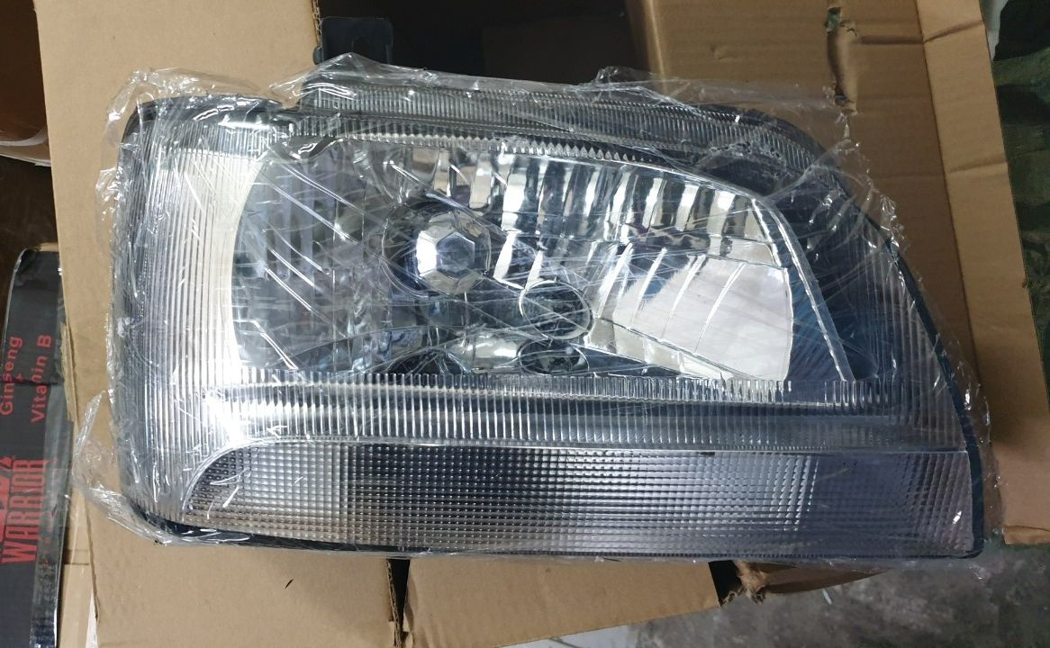 Đèn pha SYM T880