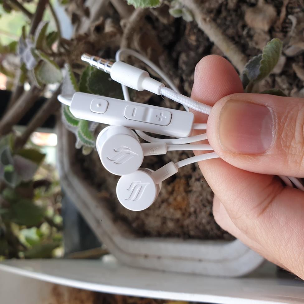 Tai nghe dây 3,5 Vsmart chính hãng  loại dù siêu hay phù hợp với mọi dòng điện thoại: Sony, Android, Iphone, Samsung...