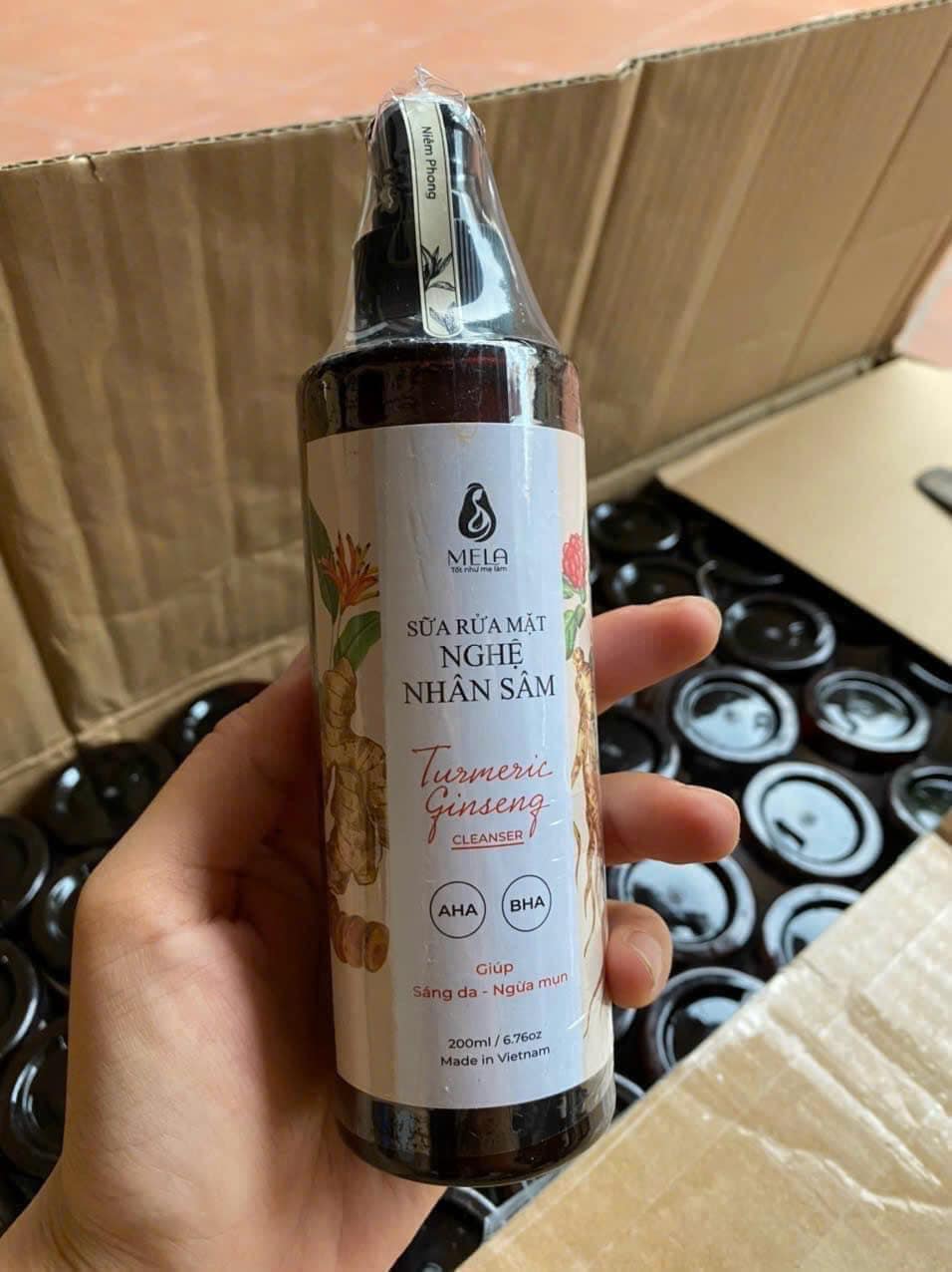 Sữa rửa mặt nghệ nhân sâm Mela 200ml siêu hot