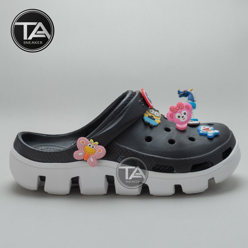 Dép crocs, sục cross đen đế trắng quai ngang cá sấu nhựa cao cấp Tặng 12 sticker gắn siêu đẹp