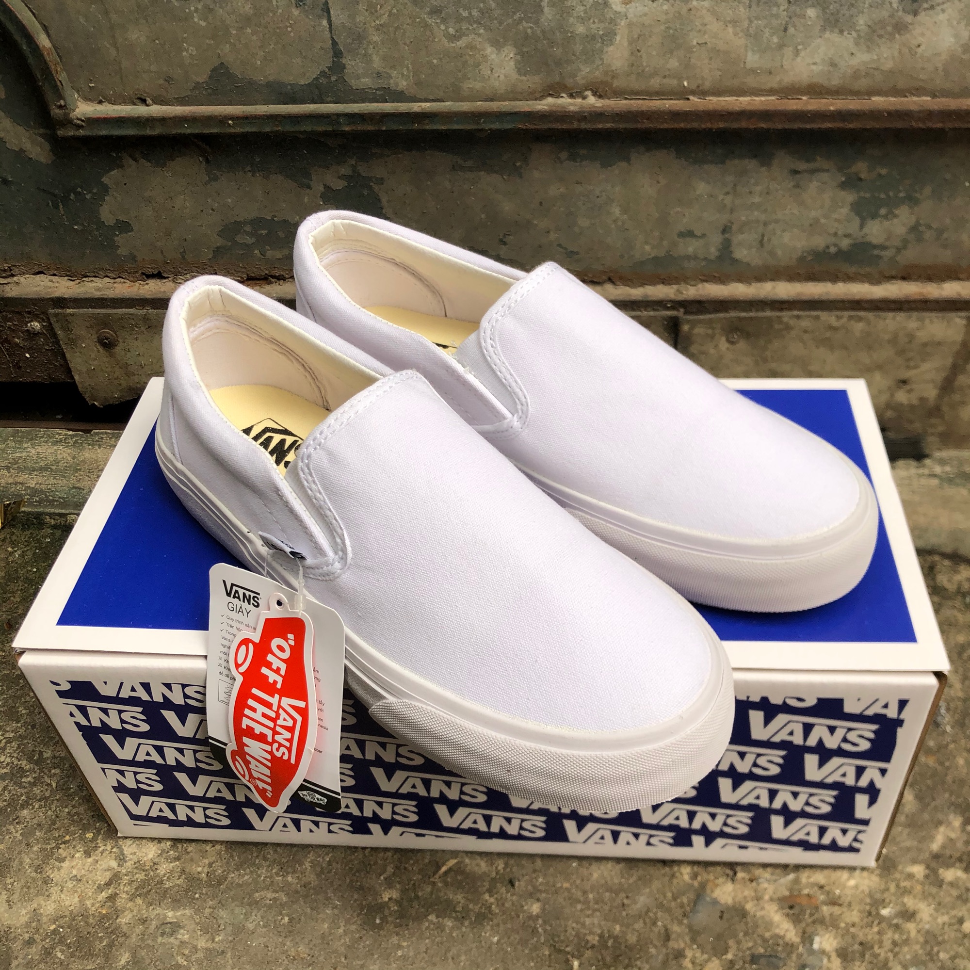 GIÀY VANS SLIP-ON TRẮNG (Full box, tag)