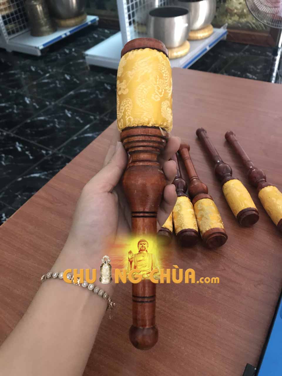 Bán dùi chuông mõ tụng kinh 3 tay
