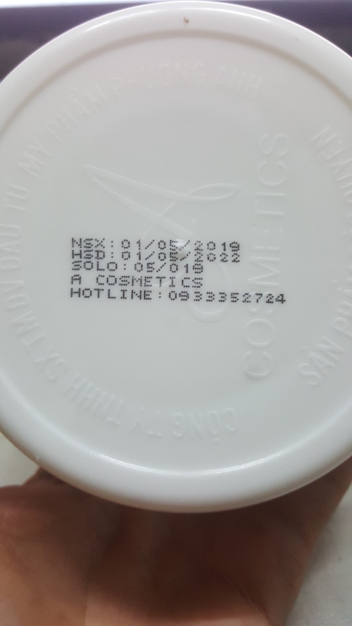 KEM DƯỠNG TRẮNG DA BODY A ( Hàng cty Hủ 250G )