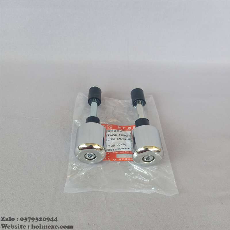 Pair of Suzuki Gz150A Handlebars