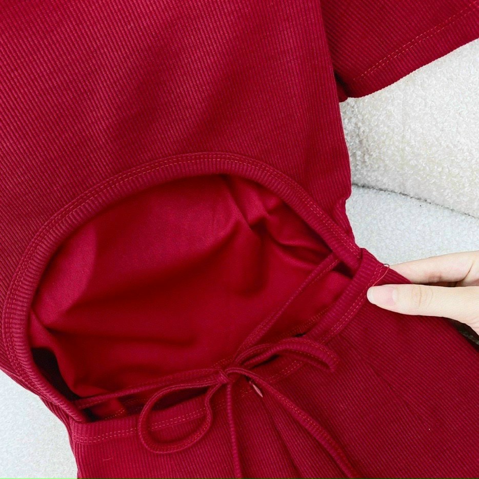ĐẦM HỞ LƯNG XÒE DÀI CÓ MÚT CỰC ĐẸP