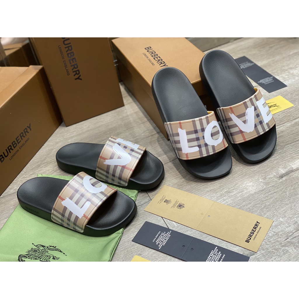 Burberry Beige Vintage Check Love Furley Slides. Dép Burberry Love Hàng  LikeAuth Cao Cấp 