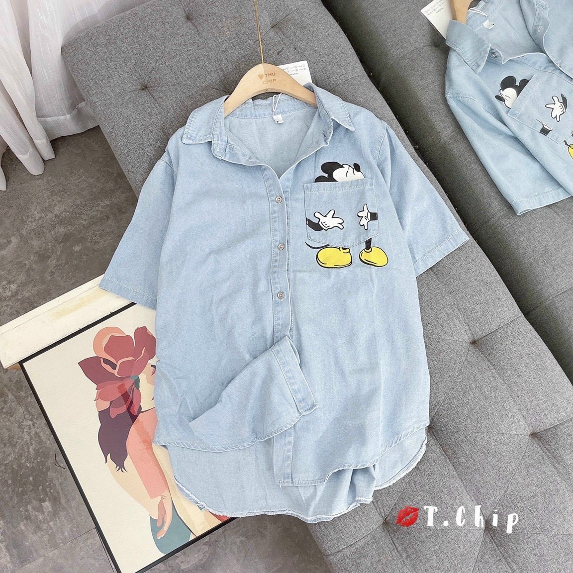 ÁO SƠ MI BÒ IN MICKY TÚI NGỰC CHO NỮ