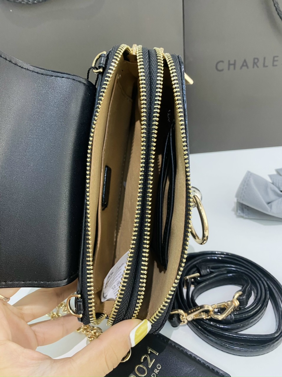 Túi đeo chéo nữ  cao cấp PW2-76610038 Size :19cm