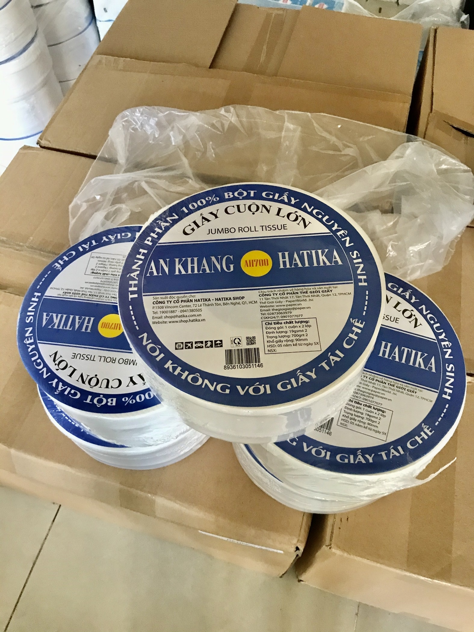Giấy vệ sinh cuộn lớn 700 gram AN KHANG HATIKA MAX 240