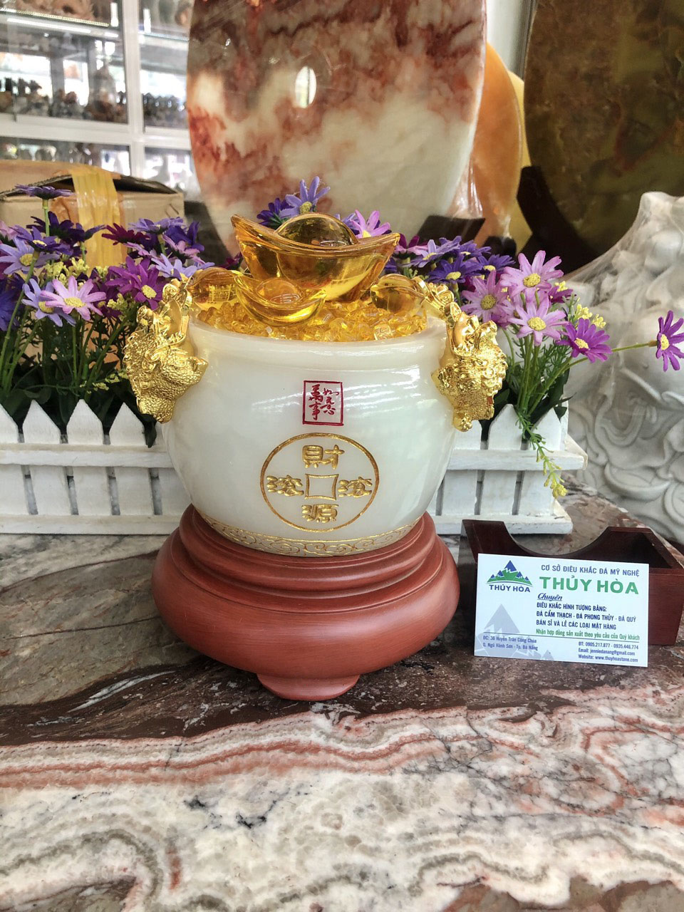 Thố đá bạch ngọc - Cao 18cm