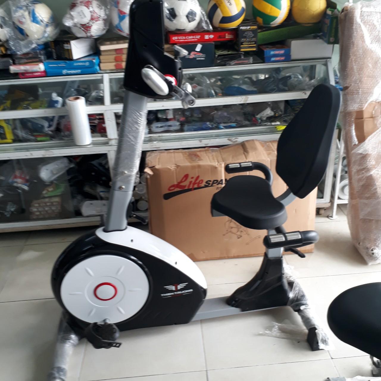 Xe đạp phục hồi chức năng K8602R