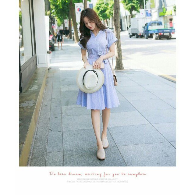 Đầm sọc xanh nút xéo