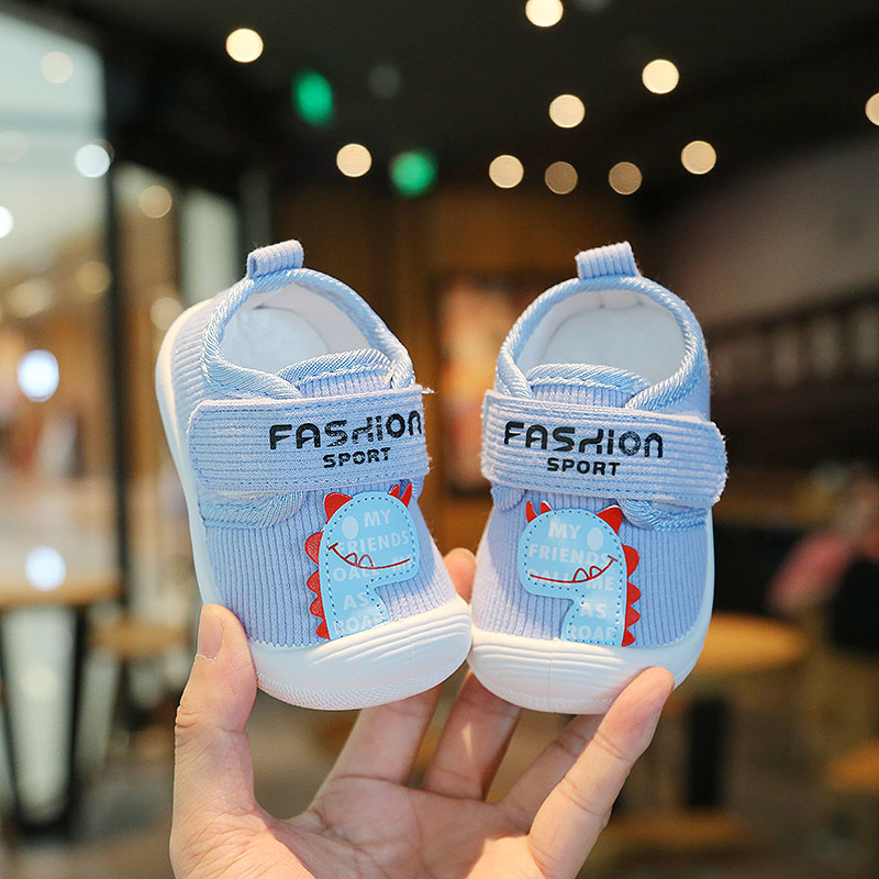 Walker shoes baby boys baby girls from 0 - 3 years old vocalization chip chip Đế soft non-slip slip Walker sandals Korean style G51