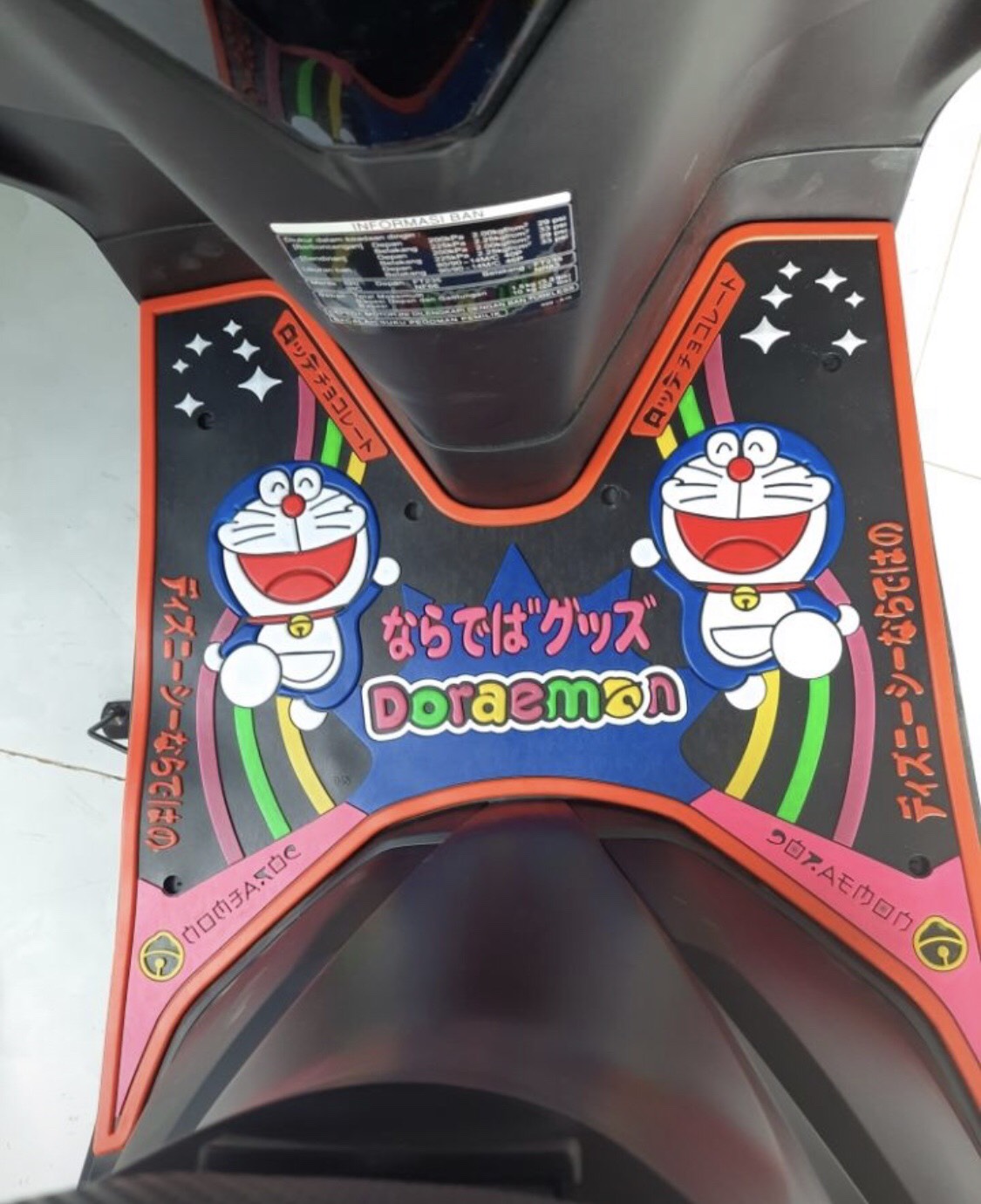 [HCM]THẢM LÓT CHÂN XE VARIO DOREMON  MÈO KITTY ANGRY BIRD KIỂU INDO