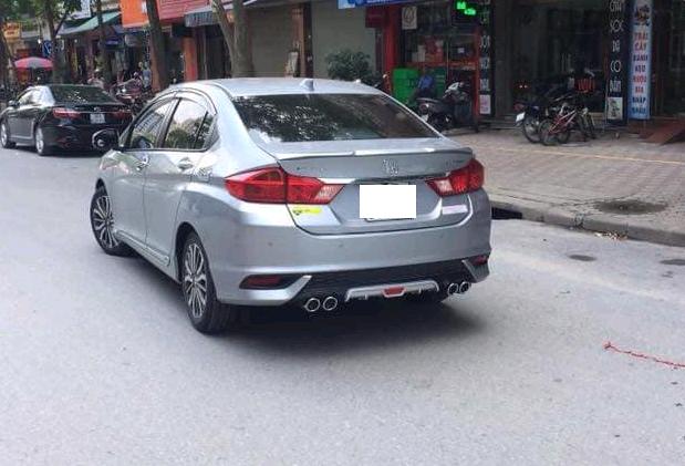 Lip bô xe Honda City 2017-2019