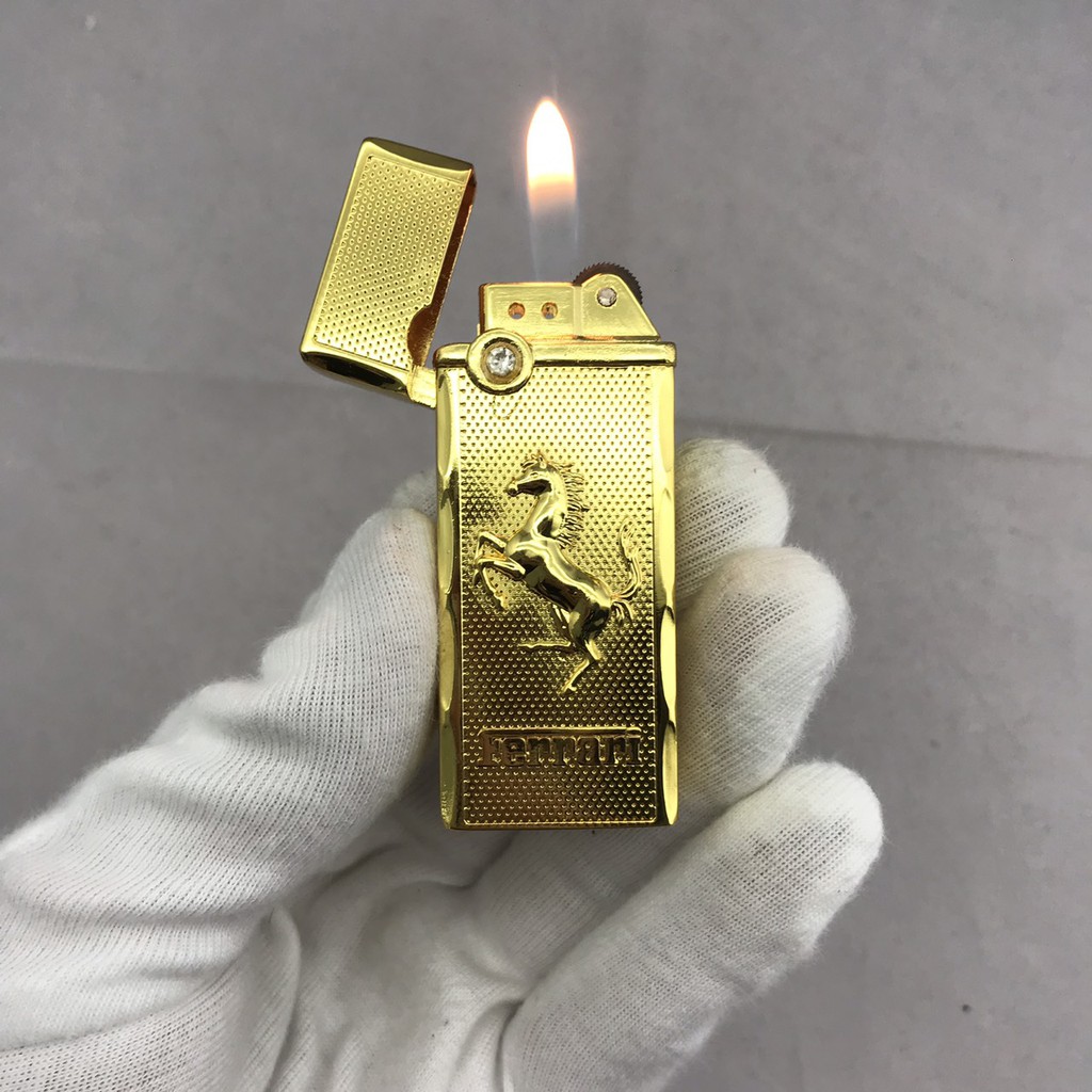Hột Quẹt Bật Lửa gas đá Fer..rari khắc ngựa