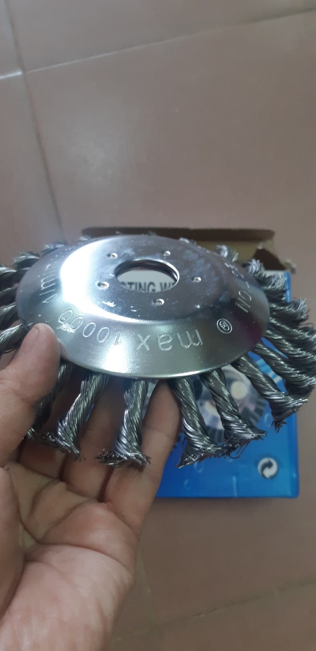 Lưỡi rẫy cỏ tận gốc xoắn size 6