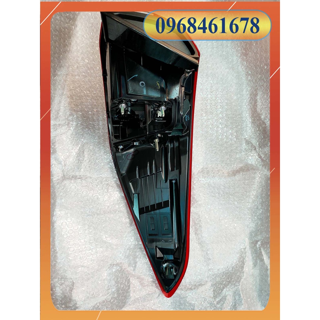 Đèn hậu Vios 18-20 (Miếng Ngoài, Có Led ) Xịn
